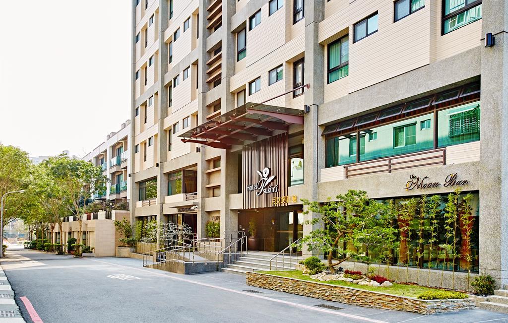 Hotel Sukimi Тайнан Екстериор снимка